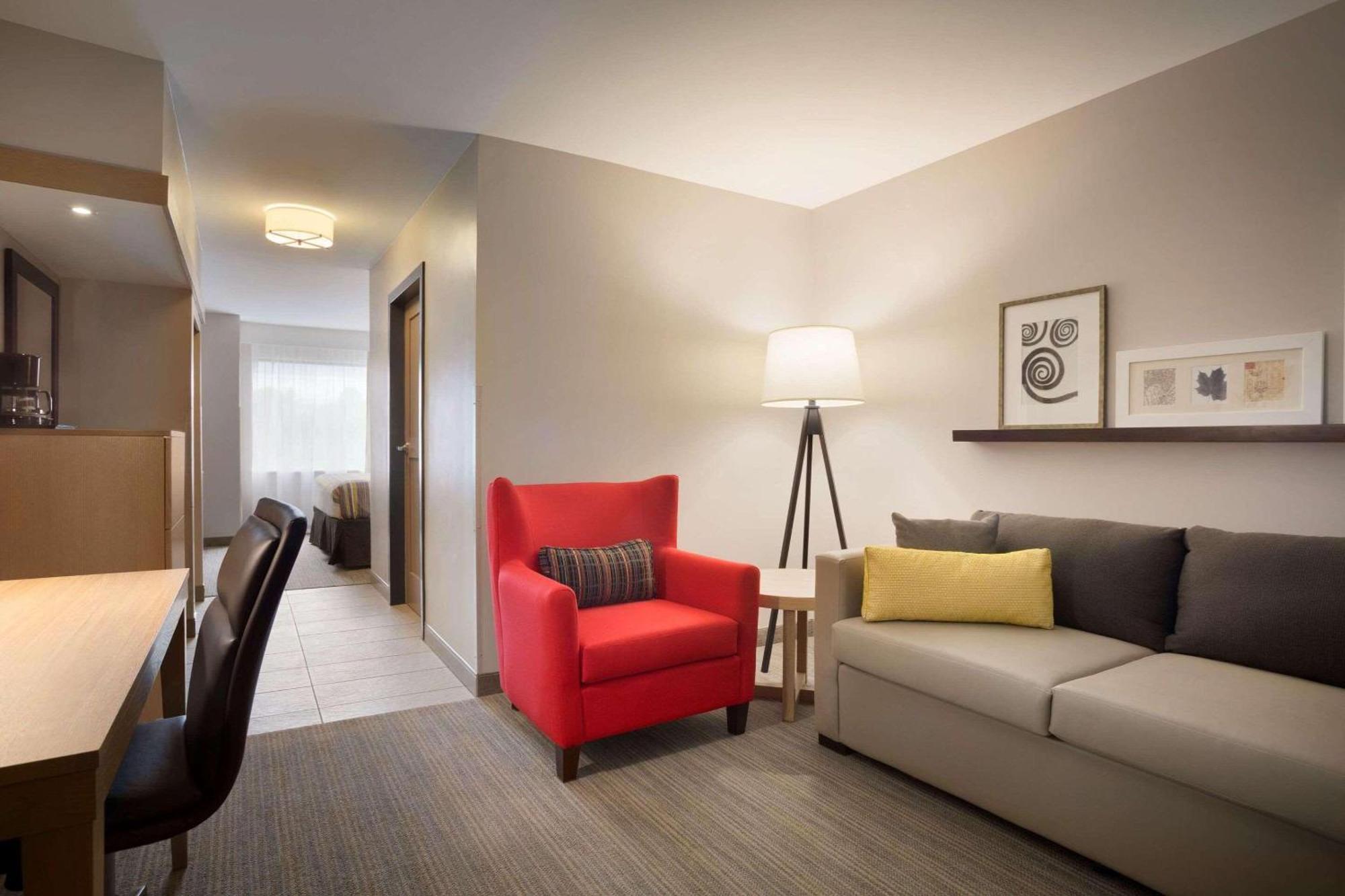 One-Bedroom Suite