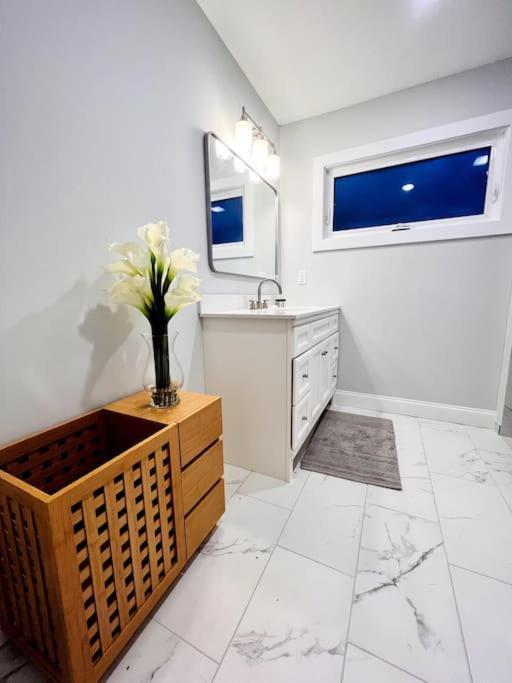 Four-Bedroom House,1427316484:JPEG