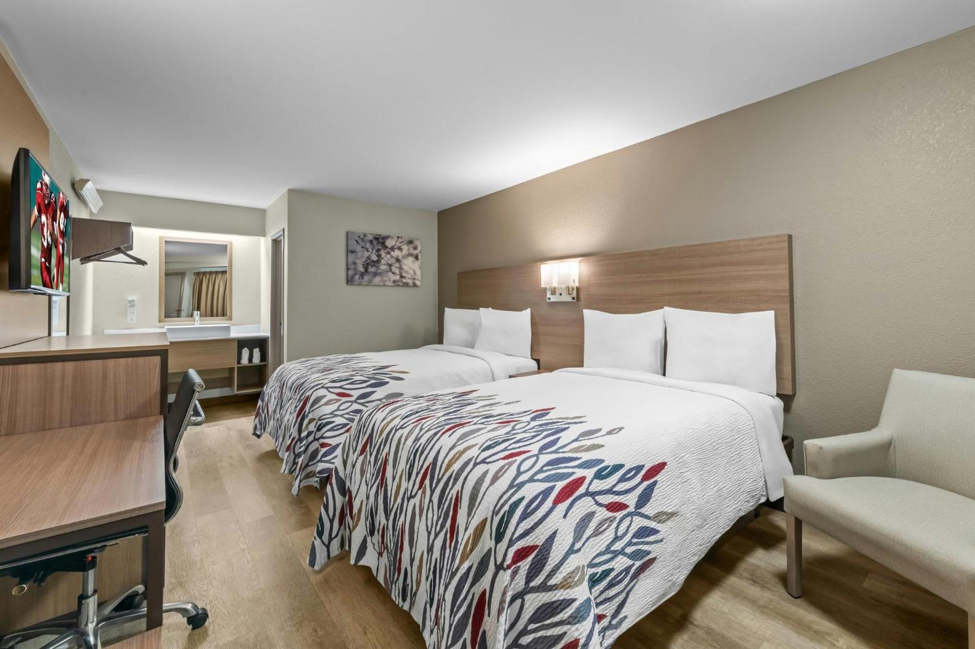 Deluxe Room with Two Double Beds Smoke Free