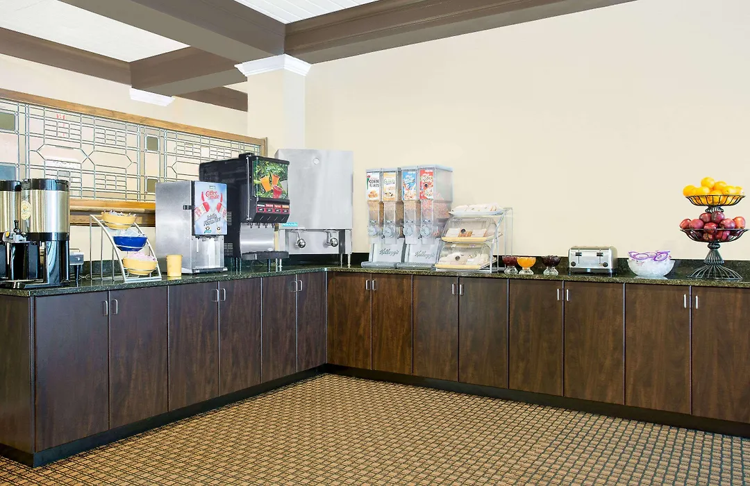 Days Inn By Wyndham Asheville/Mall-1