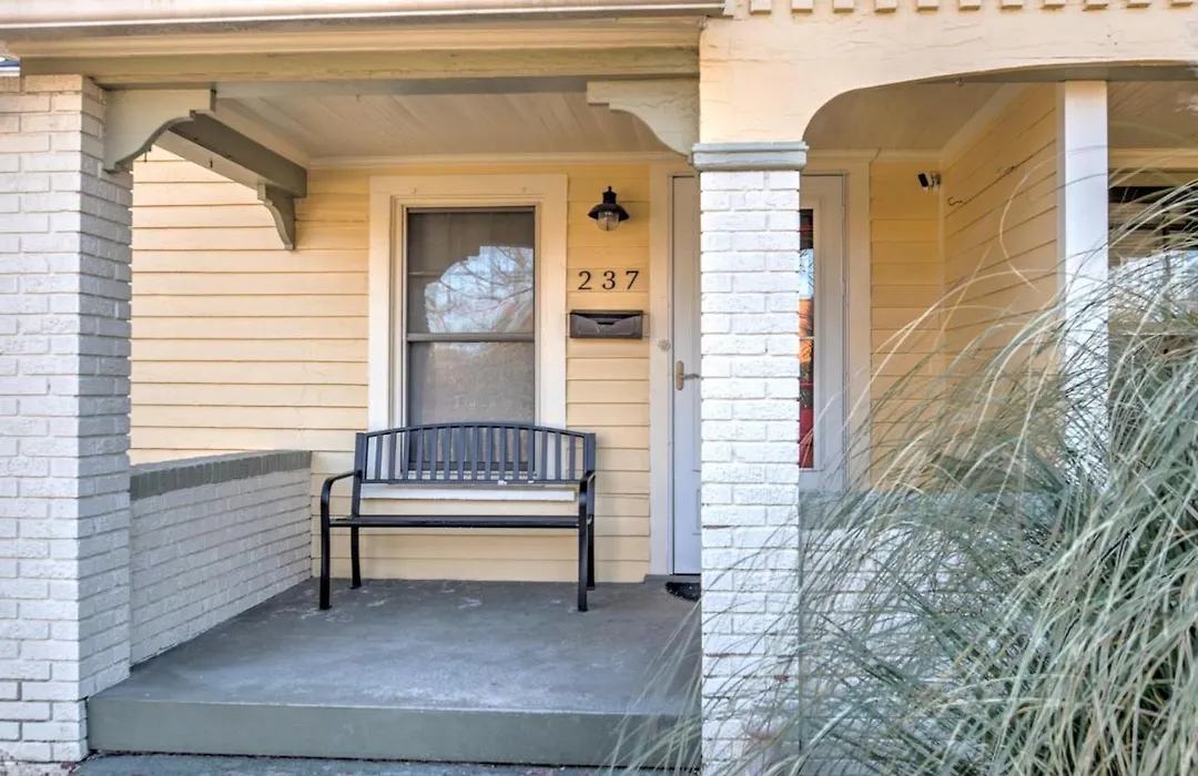 237 East Chestnut St-1
