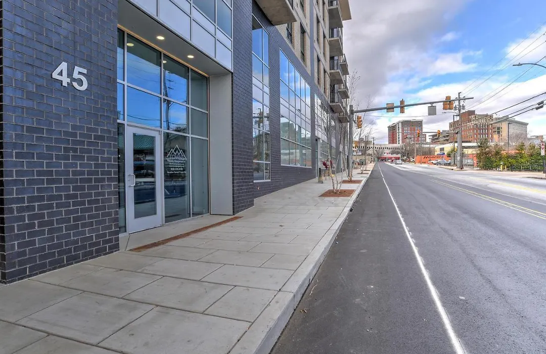 45 Asheland Avenue Unit 407-1