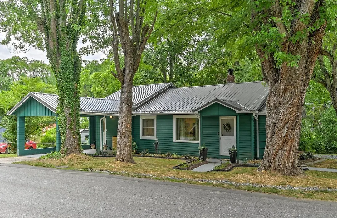 Wellington Cottage 2Br Modern Boho-1