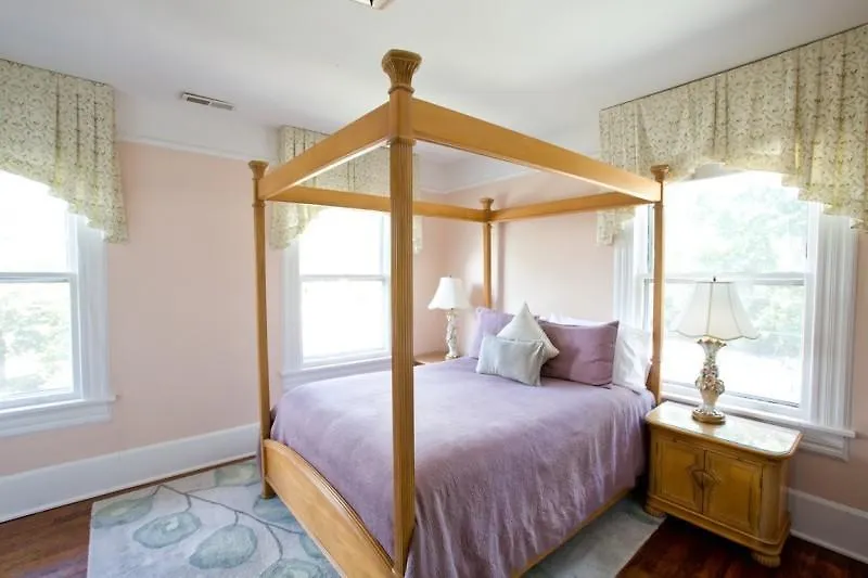Chestnut Street Inn B&B-1
