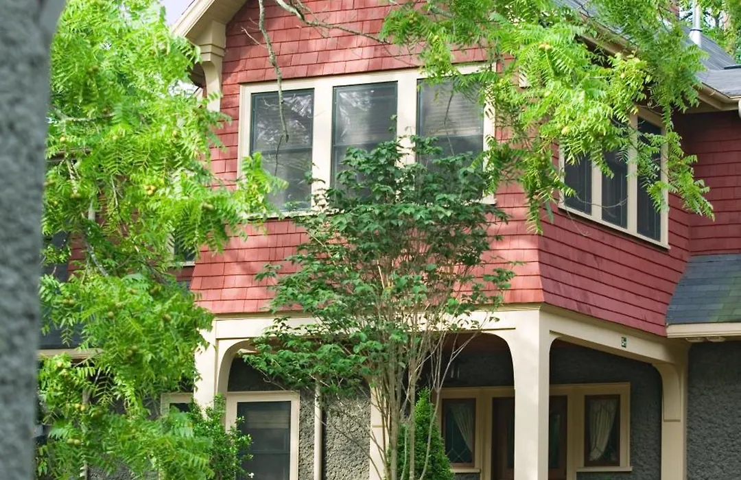 1900 Inn On Montford-1