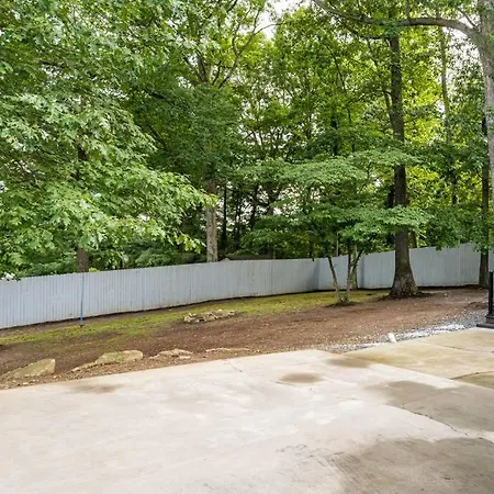Luxury Cottage Just 5 Miles To Downtown Asheville-3