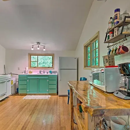 Cozy And Charming Asheville Cabin 5 Mi To Downtown!-3