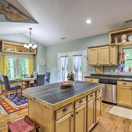 The Bowen Arrow Lovely Home In Asheville!-3