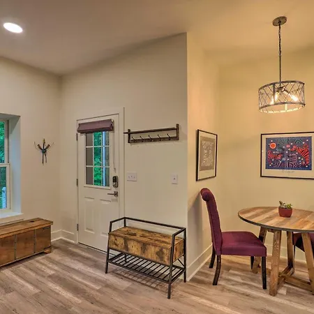 7 Mi To Dtwn Asheville: Apartment W/ Patio-3