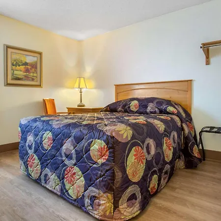 Rodeway Inn Asheville-3
