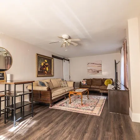 Relaxed Asheville Apartment - Pet-Friendly-3