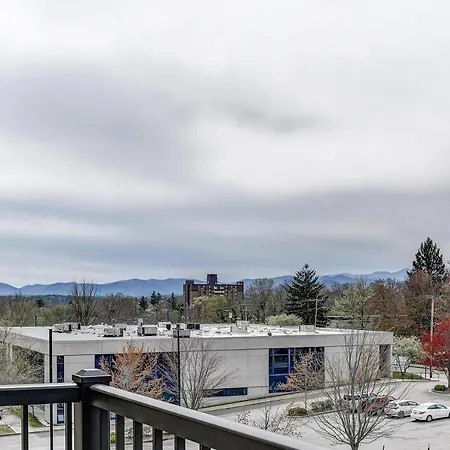 45 Asheland Avenue Unit 401-2