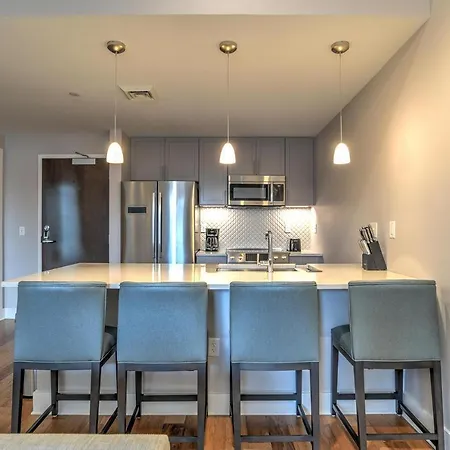45 Asheland Avenue Unit 302-3