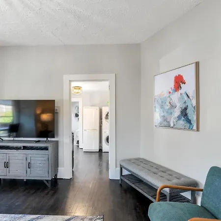 237 East Chestnut St-3