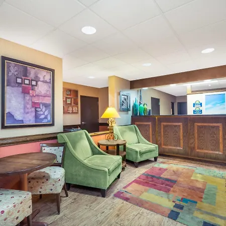 Days Inn By Wyndham Asheville Downtown North-3
