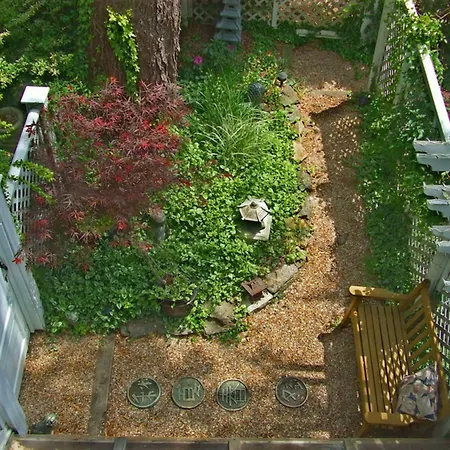 Abbington Green Bed & Breakfast Inn-2
