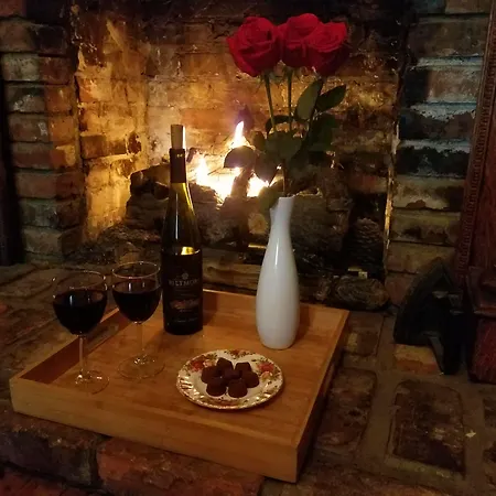 The Lion And The Rose Bed And Breakfast-2