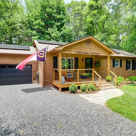 Modern Home With Hot Tub And Deck In Asheville!-3