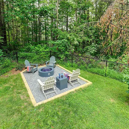 Modern Home With Hot Tub And Deck In Asheville!-2